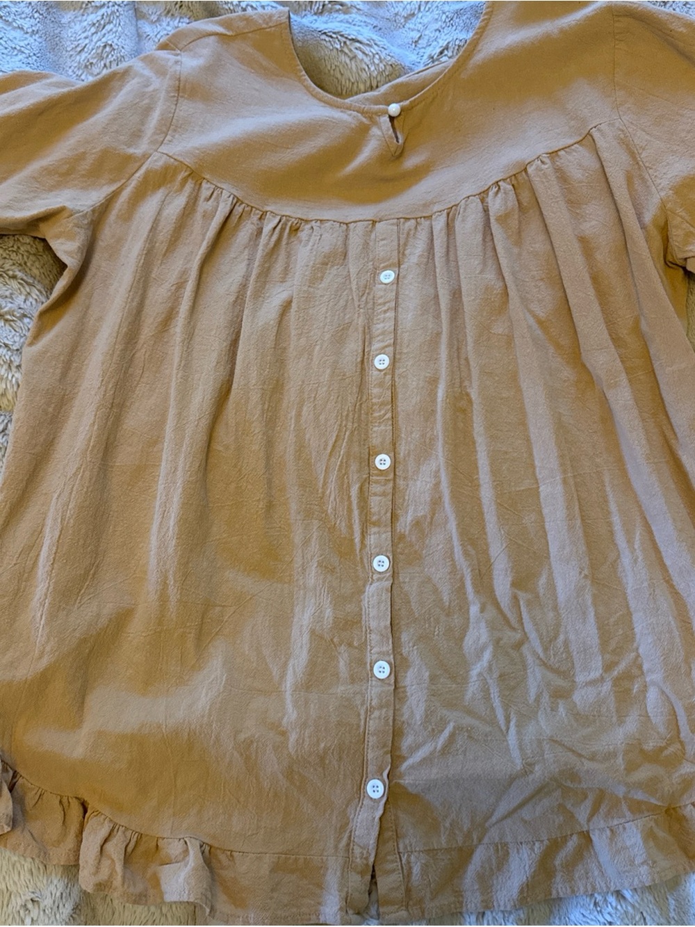 Vintage Button-Down Baby-back Blouse in Tan